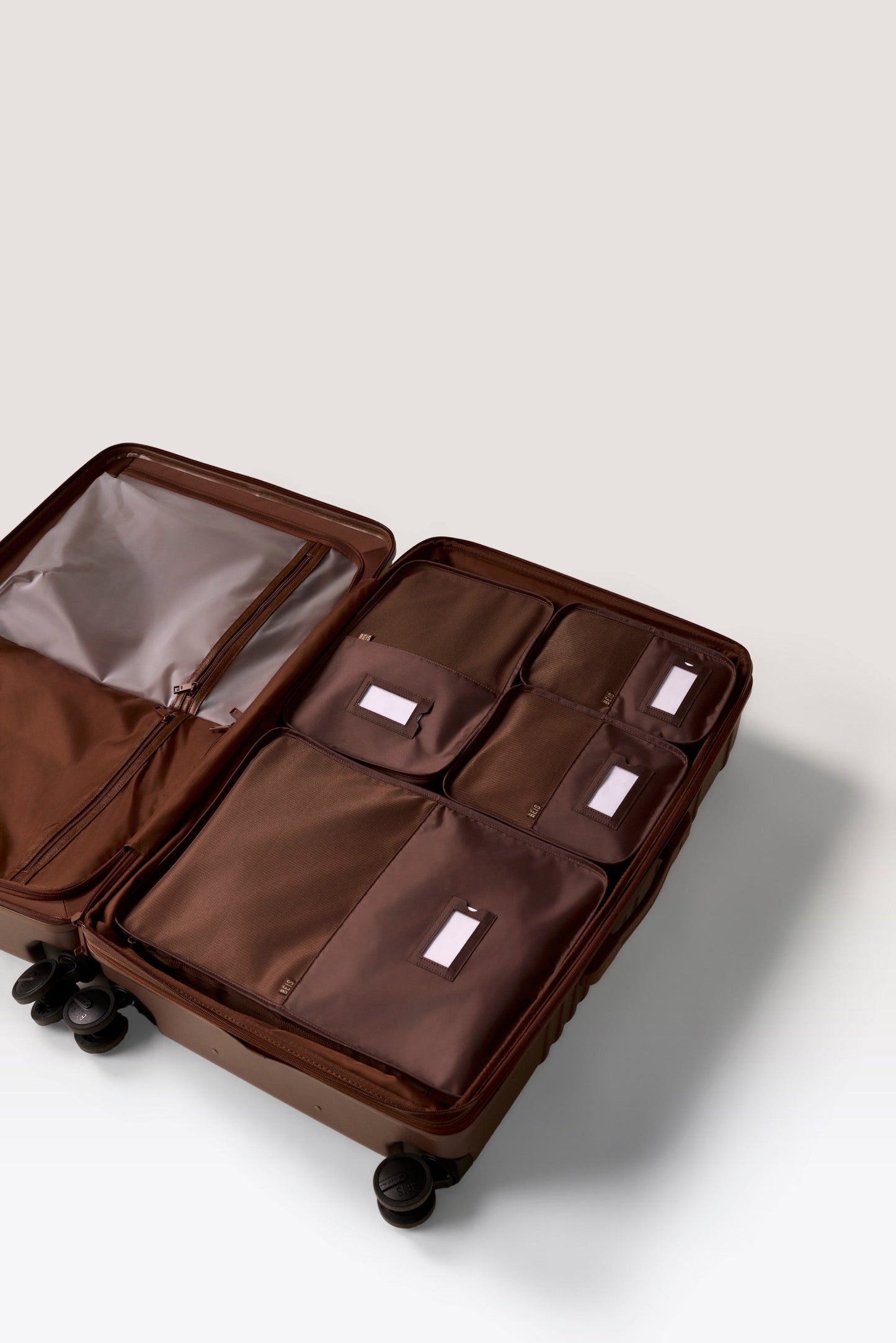 The Packing Cube Medium in Maple